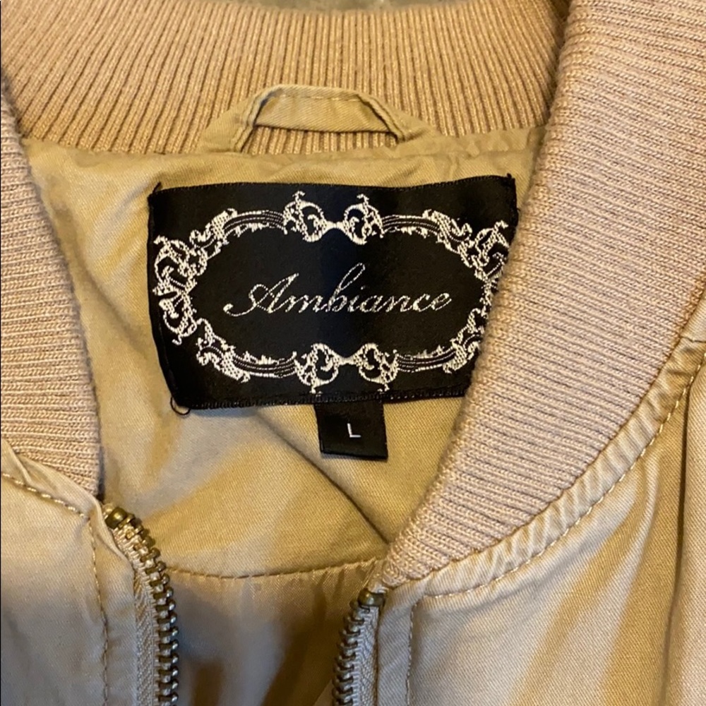 Jacket - Picture 2 of 3